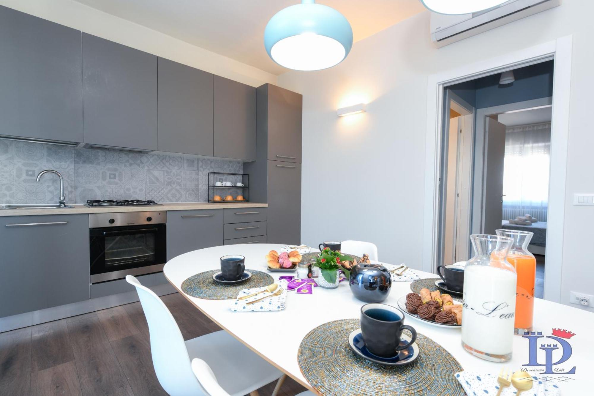 Desenzanoloft Official Partner Marriott Homes & Villas - Jack'S Penthouse เดเซนซาโนเดลการ์ดา ภายนอก รูปภาพ